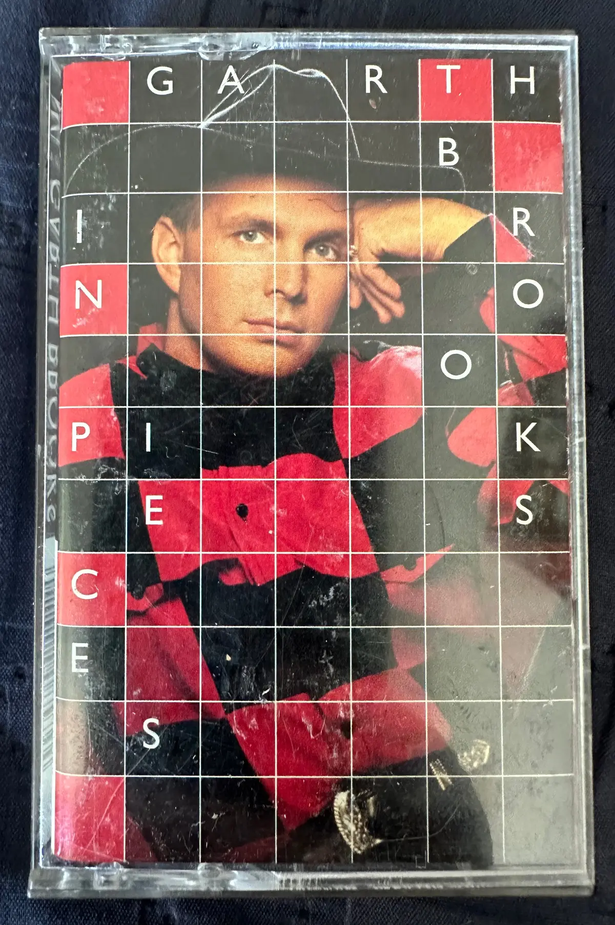 Garth Brooks - In Pieces  Cassette Used 1
