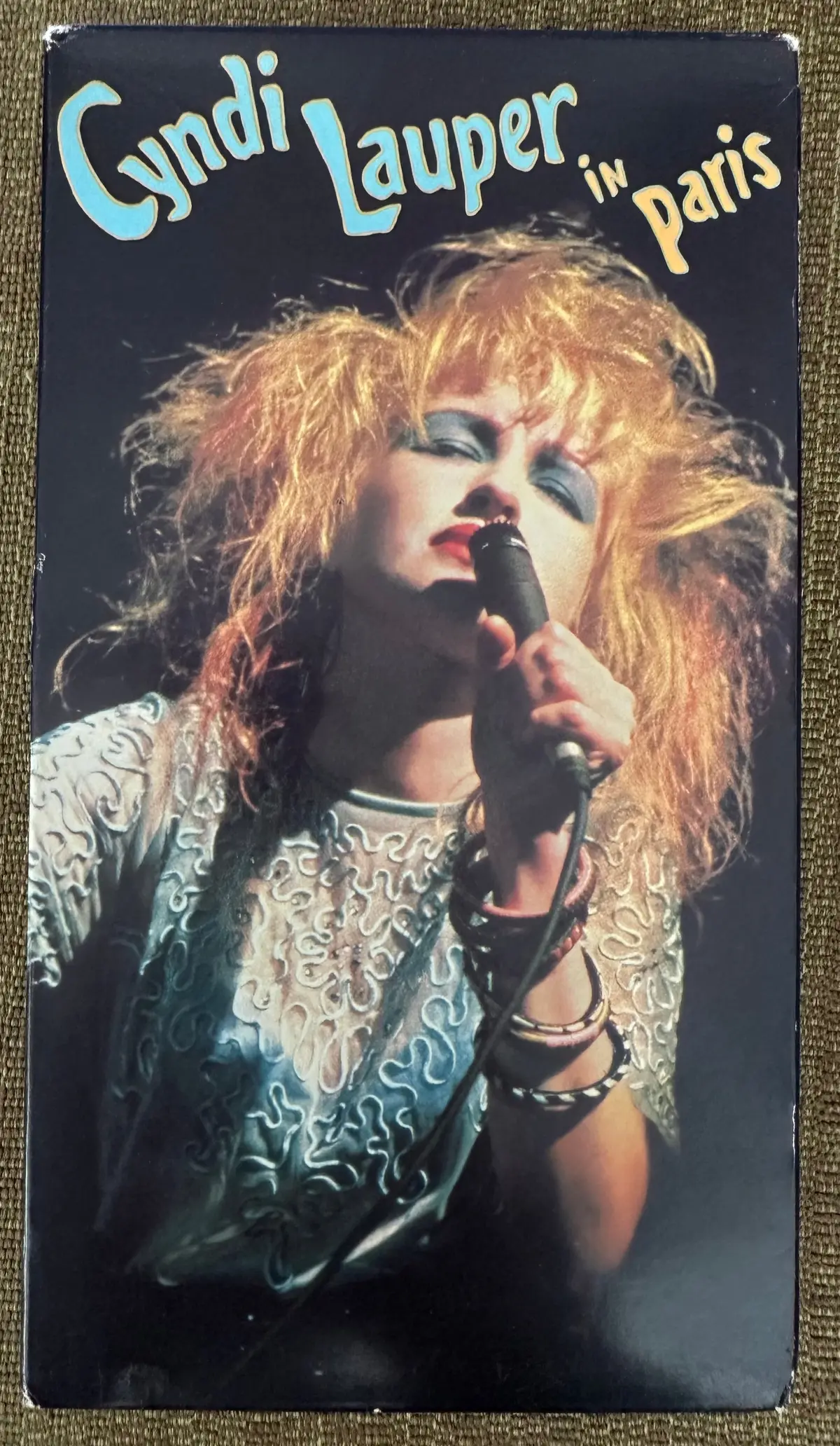 Cyndi Lauper Live In Paris  Vhs -Used 1