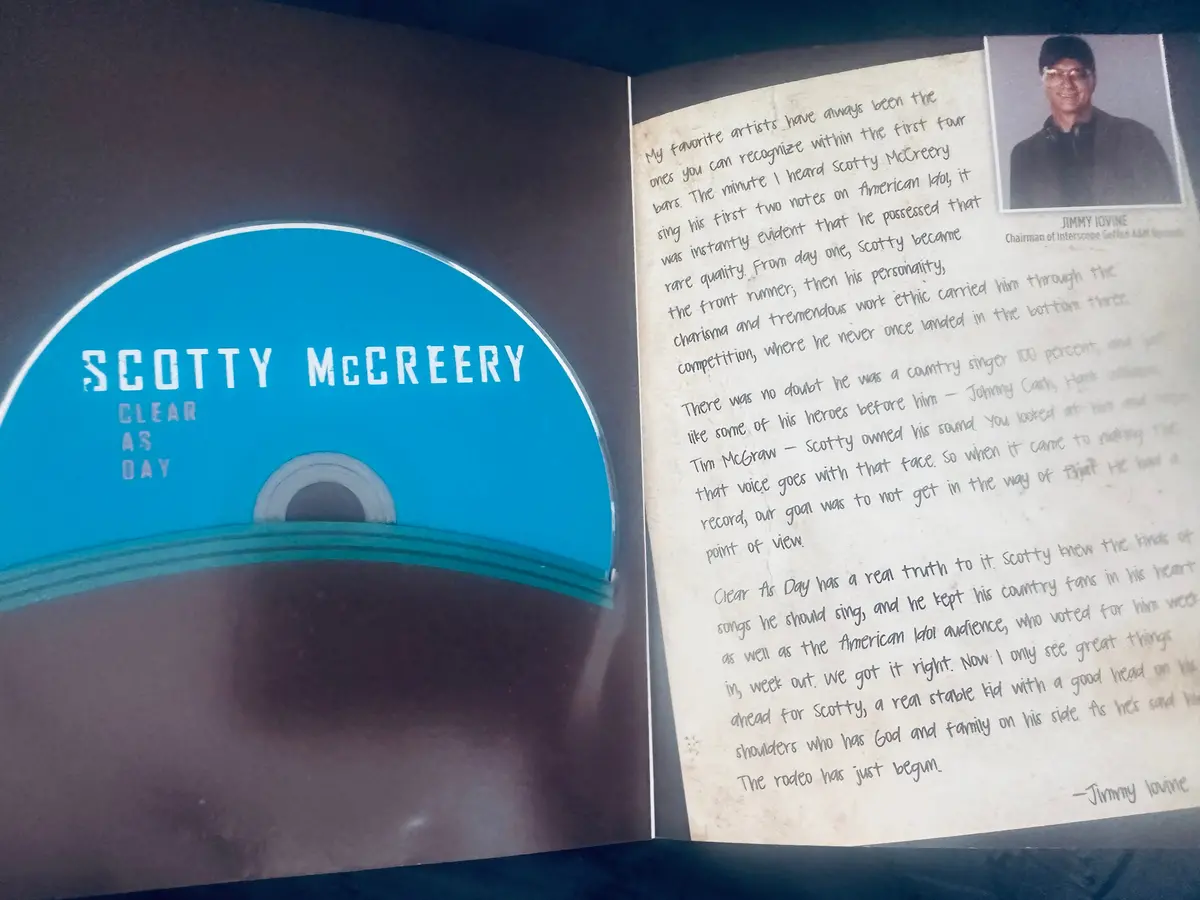 Scotty Mccreery "Clear As Day" Deluxe Cd, Postcards, Signed Booklet, Baseball Cards, 72 Magazine) Used 2