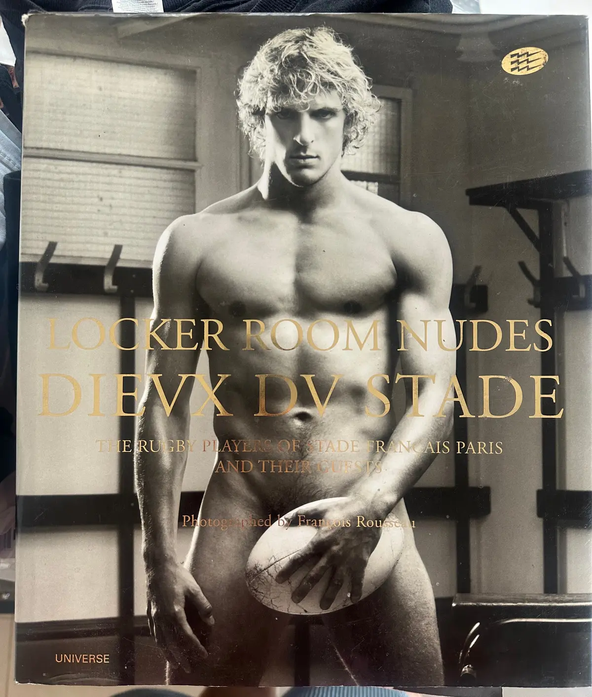 Dieux Dv Stade Dvd - Harcover Book - Locker Room Nudes - Used (Usa Orders Only) 1