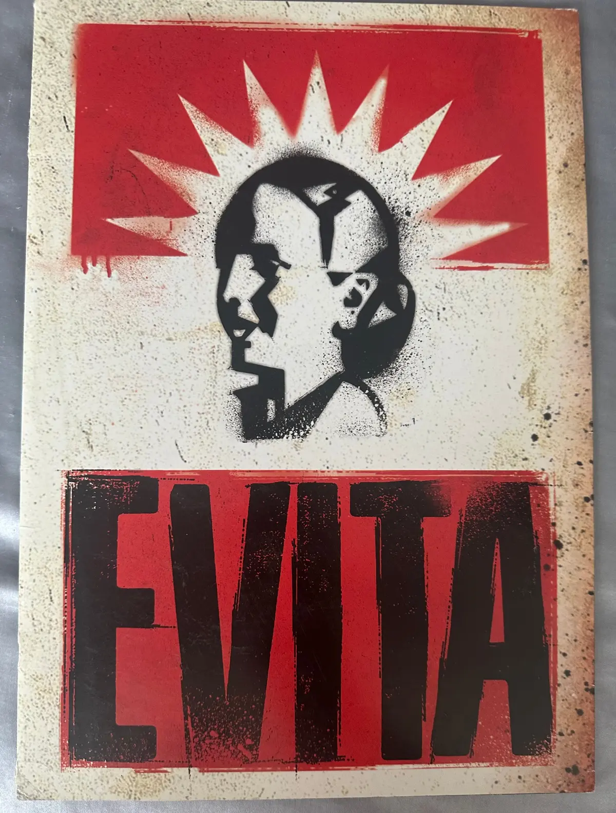 Evita  Broadway Tour Book (Ricky Martin) 1