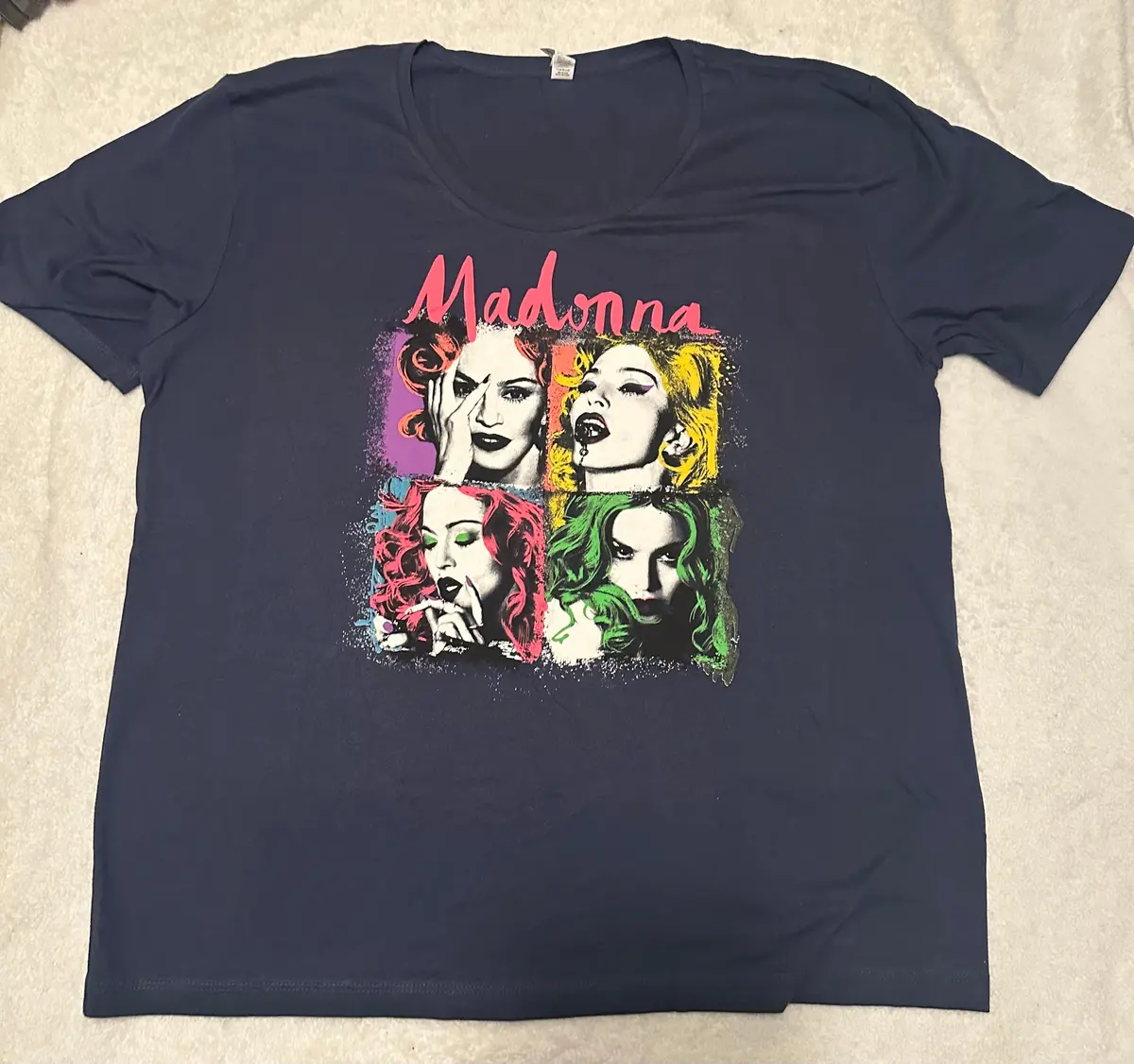 Madonna - Official Rebel Heart Tour T-Shirt, Large V-Neck 1