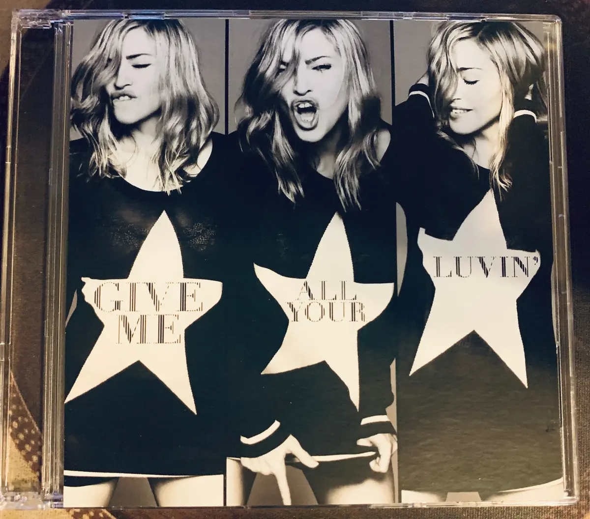Madonna - Give Me All Your Luvin' (Official Promo Cd Single) 1