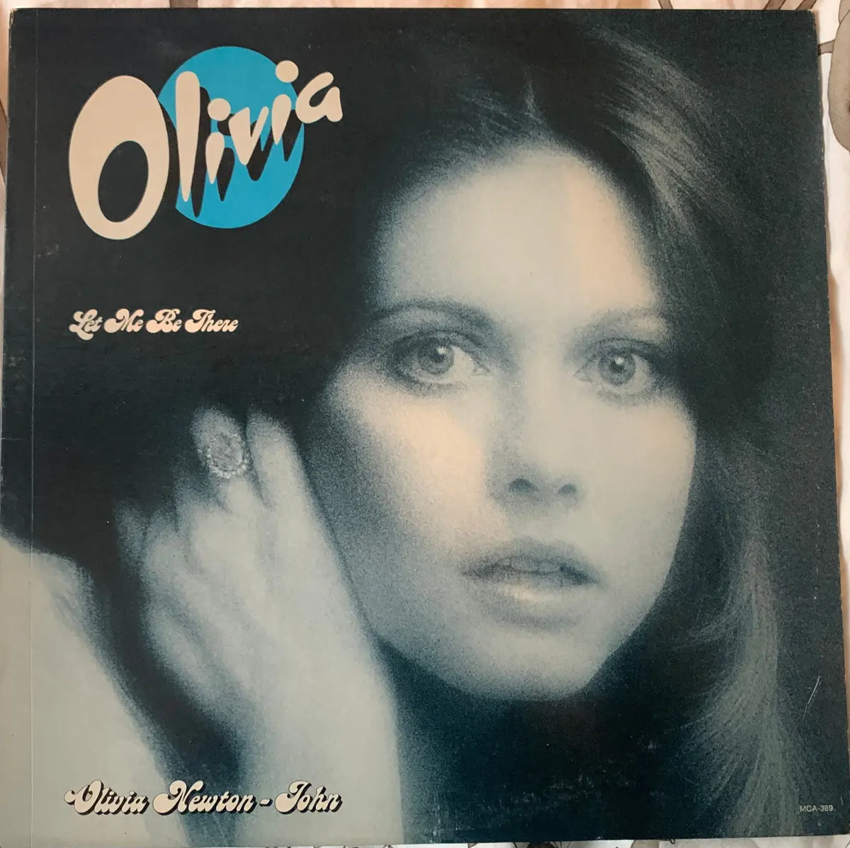 Olivia Newton- Let Me Be There  Lp Vinyl - Used 1