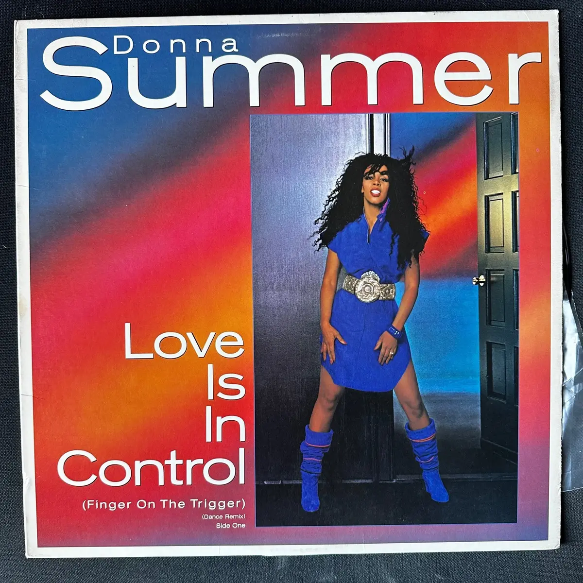 Donna Summer -- Love Is In Control  12" Lp Vinyl - Used 1