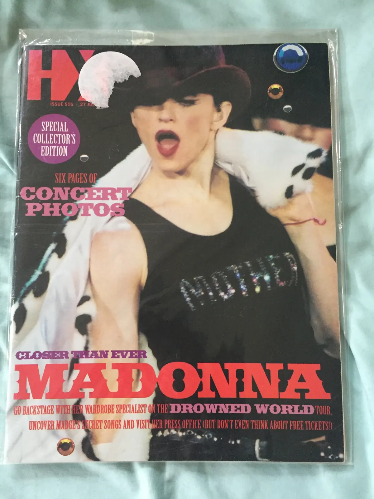 Madonna Magazine -  Hx 2001 Special Collectors Edition 1