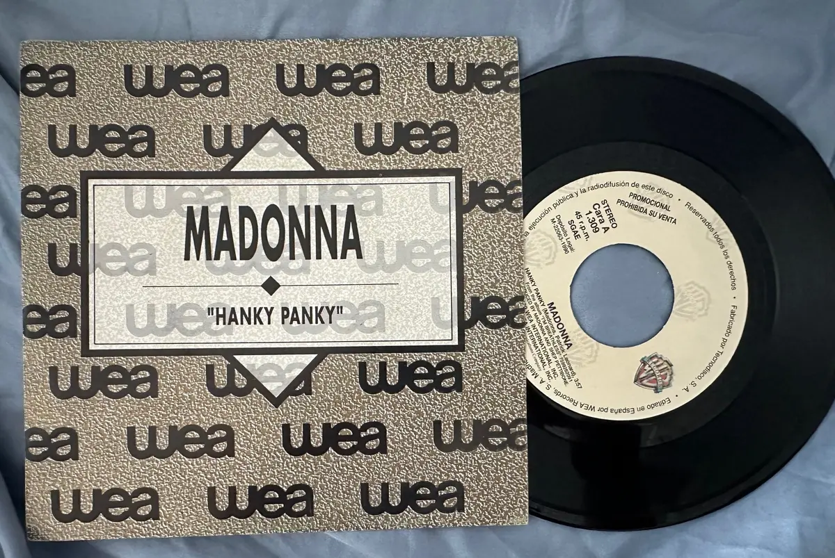 Madonna - Hanky Panky (Spain) 45 Record 7" Vinyl (Promo) Usa Orders Only 2