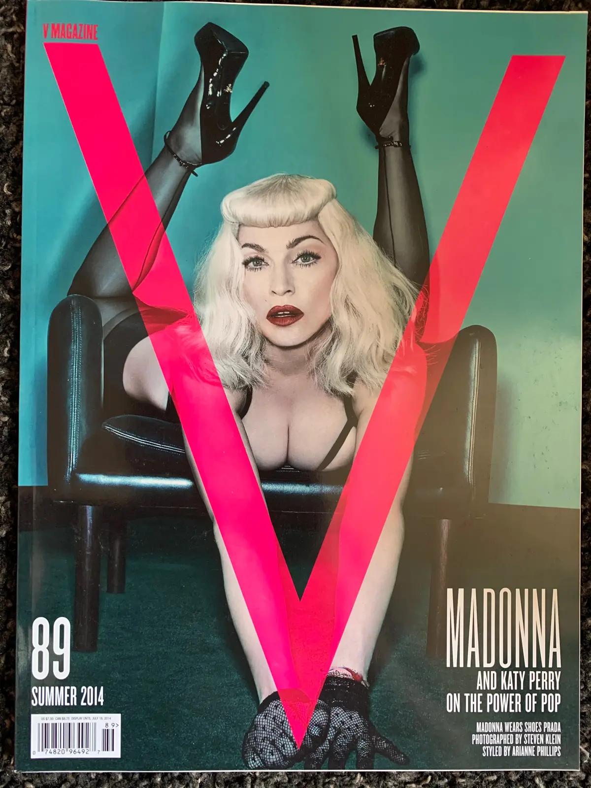 Madonna - V Magazine Summer 2014 (Solo Cover) Us Orders Only 1