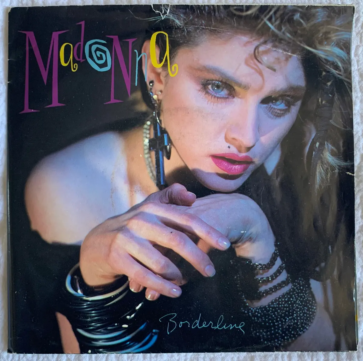 Madonna - Borderline (Fold Out Poster) 7" Record 45 Single (Light Crease) 1
