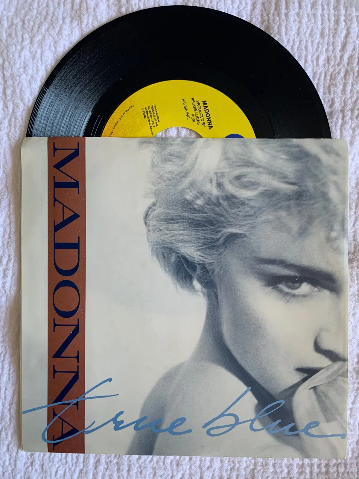 Madonna - True Blue  7" Vinyl 45 Record 1