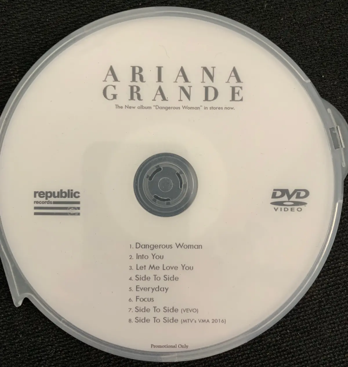 Ariana Grande - Dangerous Woman Dvd Collection 1