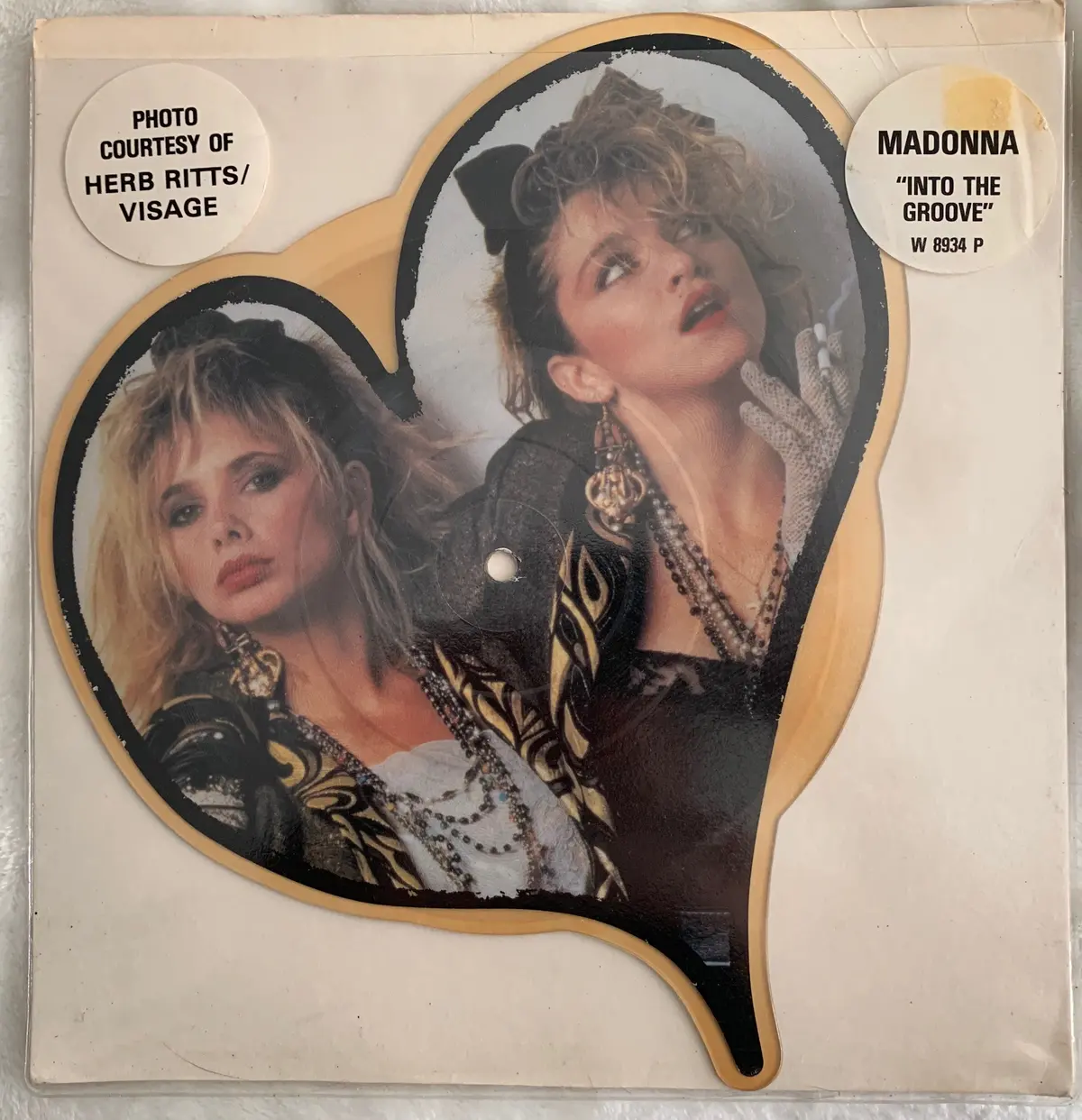 Madonna - Into The Groove (Heart Shaped 7" Picture Disc) Vinyl 1