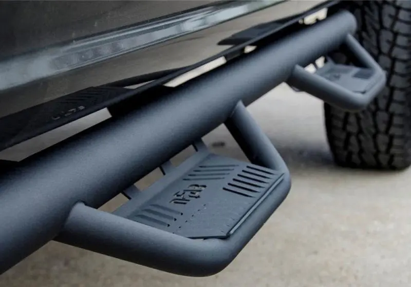N-Fab Podium Lg Side Steps For 2019–2020 Dodge Ram 1500 Crew Cab – Texas Black Finish, 3In Drop 1