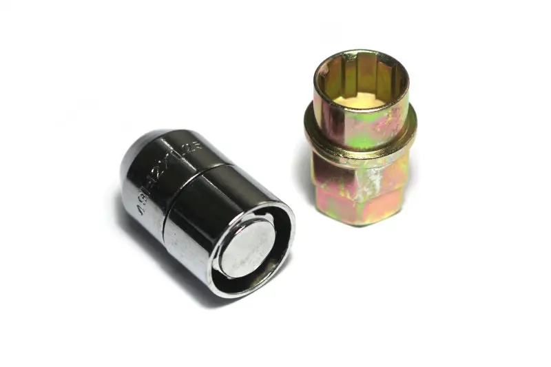 Rugged Ridge Wheel Lock Kit – Designed Specifically For Rugged Ridge Tire Carriers 1